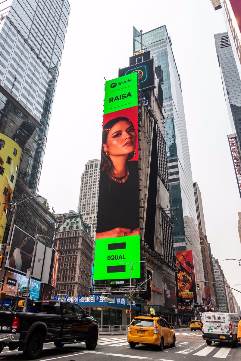 raisa6690's tweet photo. Times Square, baby! Thank you @spotify for featuring my music in your EQUAL campaign. So honored and empowered to be representing the women of Indonesia ❤️😭 https://t.co/t1slzHSshr