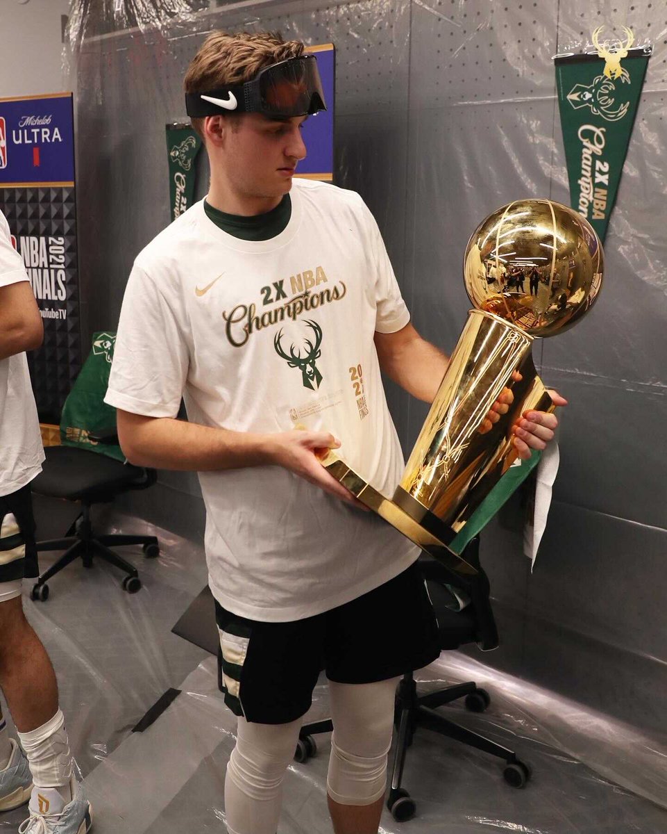Bucks's tweet photo. How does it feel, @smerrill05? 🏆 https://t.co/W2LdYKnqXx
