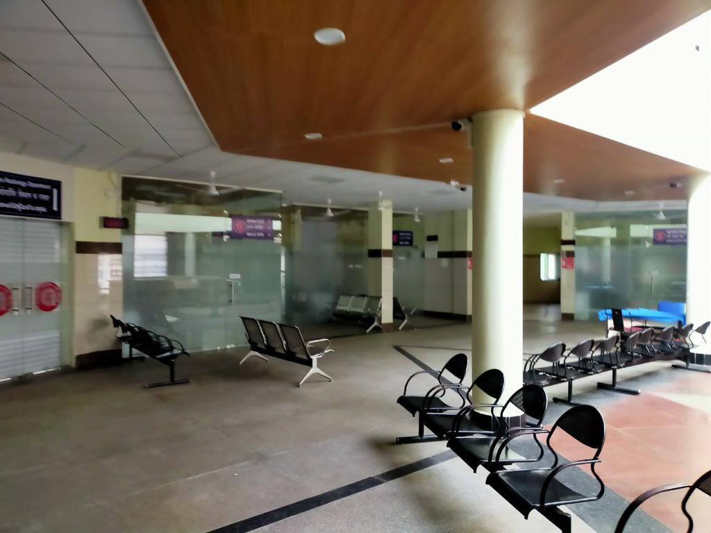 Lakshithgreat's tweet photo. The New OPD block of Railway Hospital, Vijayawada in South Central Railway has been awarded Platinum Rating under ‘New Service Building’ Category by Indian Green Building Council (IGBC). @RailMinIndia 
@NamoApp https://t.co/XxQVEJJesI
