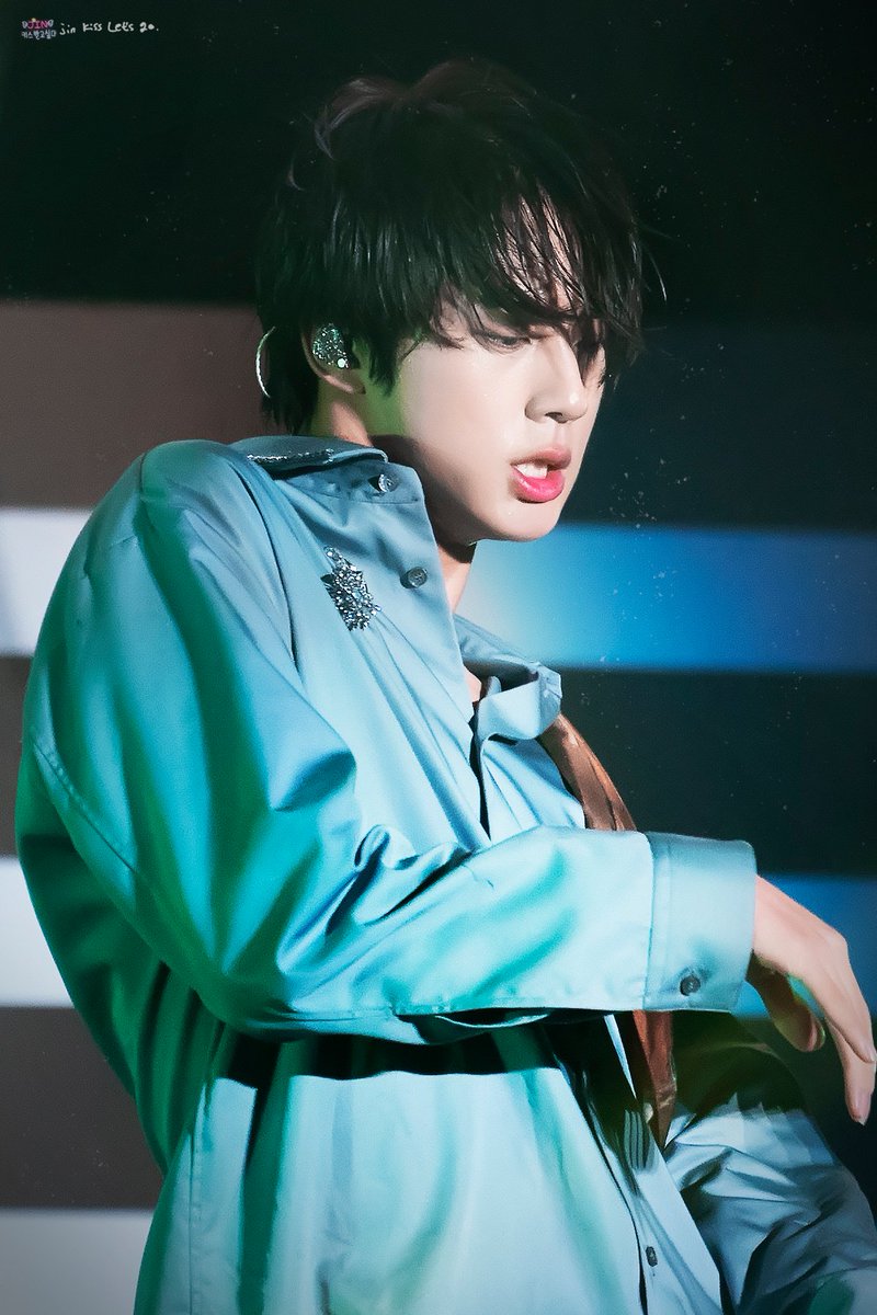바인 tweet media