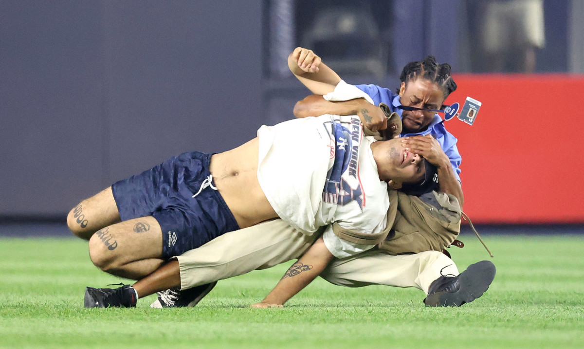 E63m9F9WEAMvUOl?format=jpg&name=medium