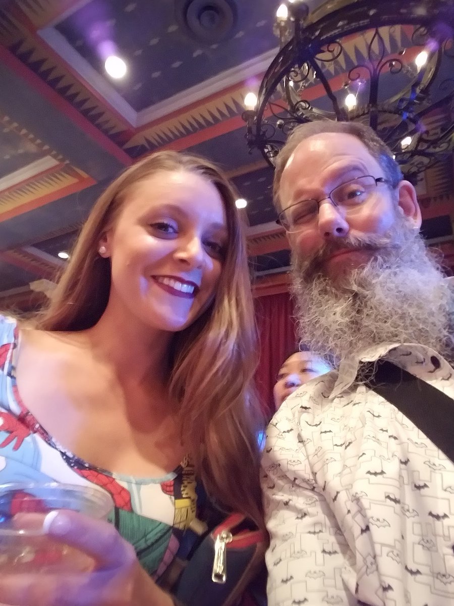 brainwise's tweet photo. Still the one and only Comic-Con during which I saw
@amlehr IRL: #GameOfBloggers III, SDCC Preview Night 2018. #SDCC #SDCC2018 #ComicCon #ConMemories https://t.co/B8kNT7A4a8