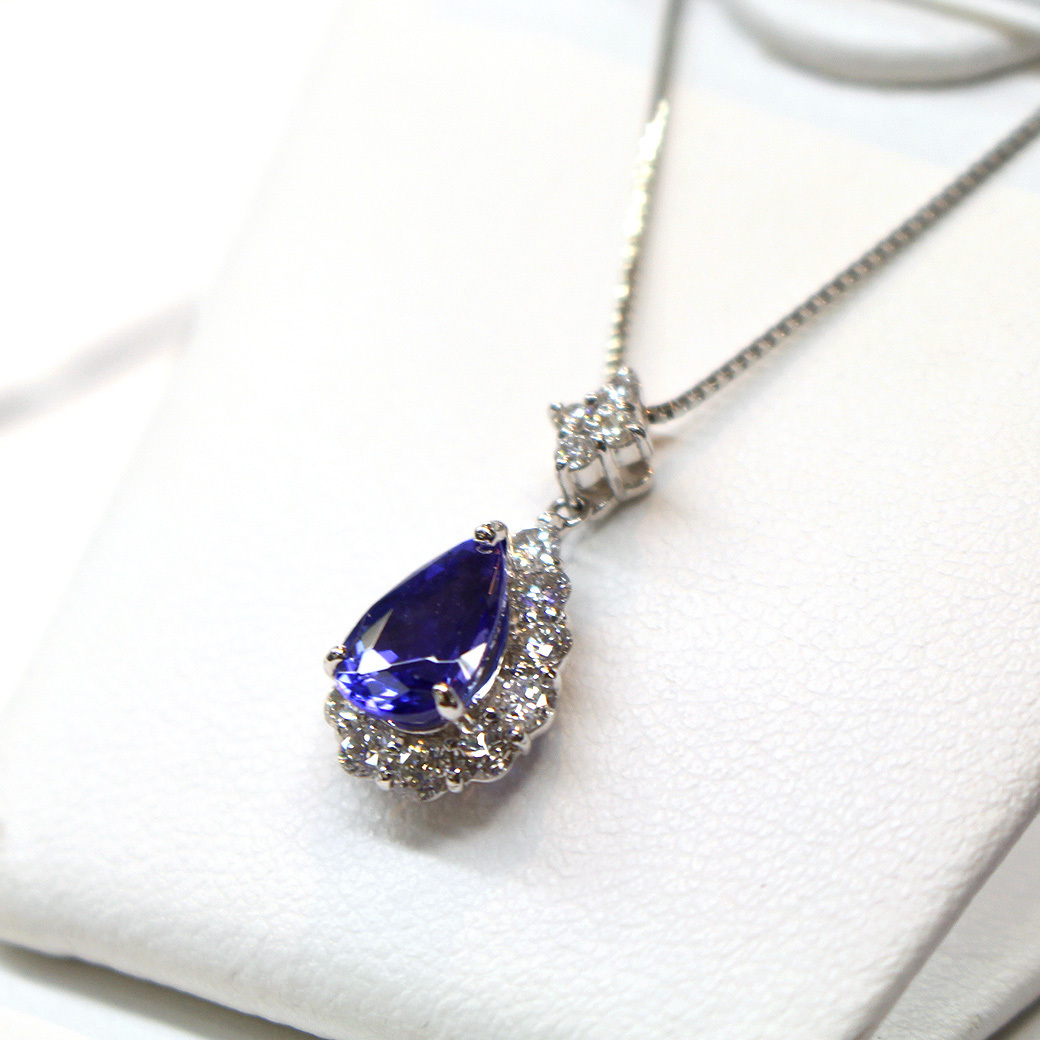 そごう千葉店 S Tweet サマーアクセサリーバーゲン 6階 催事場にて7月28日 水 まで開催中 フォーマルシーンに欠かせないパールのネックレス イヤリングセットや 夏の装いに映える色とりどりの天然石を使ったリング ネックレスなど 気品あふれるジュエリーを