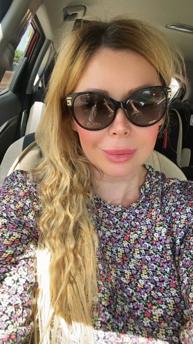 Good morning guys 😙 https://t.co/HGEkIa7dke