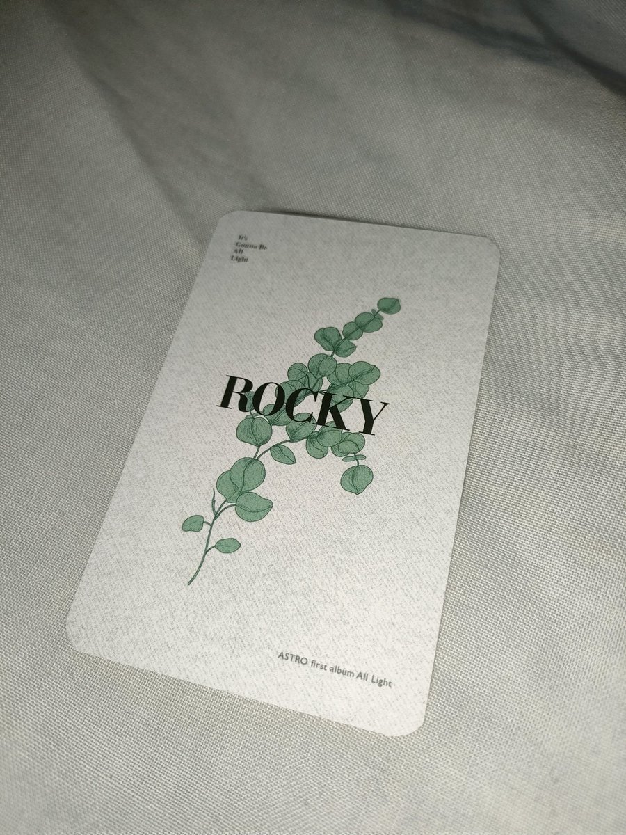 ArohaJason's tweet photo. I'm selling ALL NIGHT Official Photo card!! Mine nyo na!! Pakalat 🥺 #leg8 #ASTRO #noscam #ROCKY https://t.co/OTsg0CzR8e