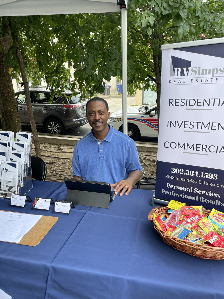 RobSalesDMV's tweet image. R M Simpson Real Estate participates in Beat The Streets event in Mount Pleasant