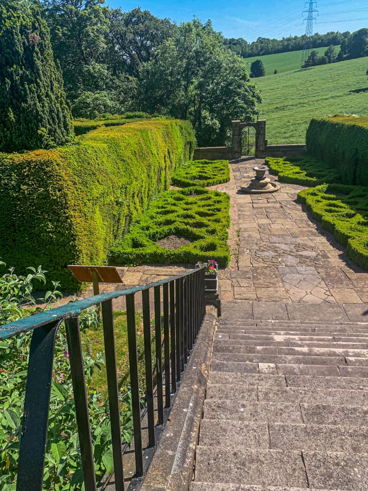 RingwoodHall's tweet photo. It’s another beautiful day here at Ringwood Hall Hotel &amp; Spa! ☀️ 
What do you have planned for today?…
If you’re short of things to do, why not stop by our hotel to have a light lunch on our garden terrace or enjoy a refreshing drink with us. ☀️ 
We’d love to say hello! 👋 https://t.co/WDrMVGV0ck