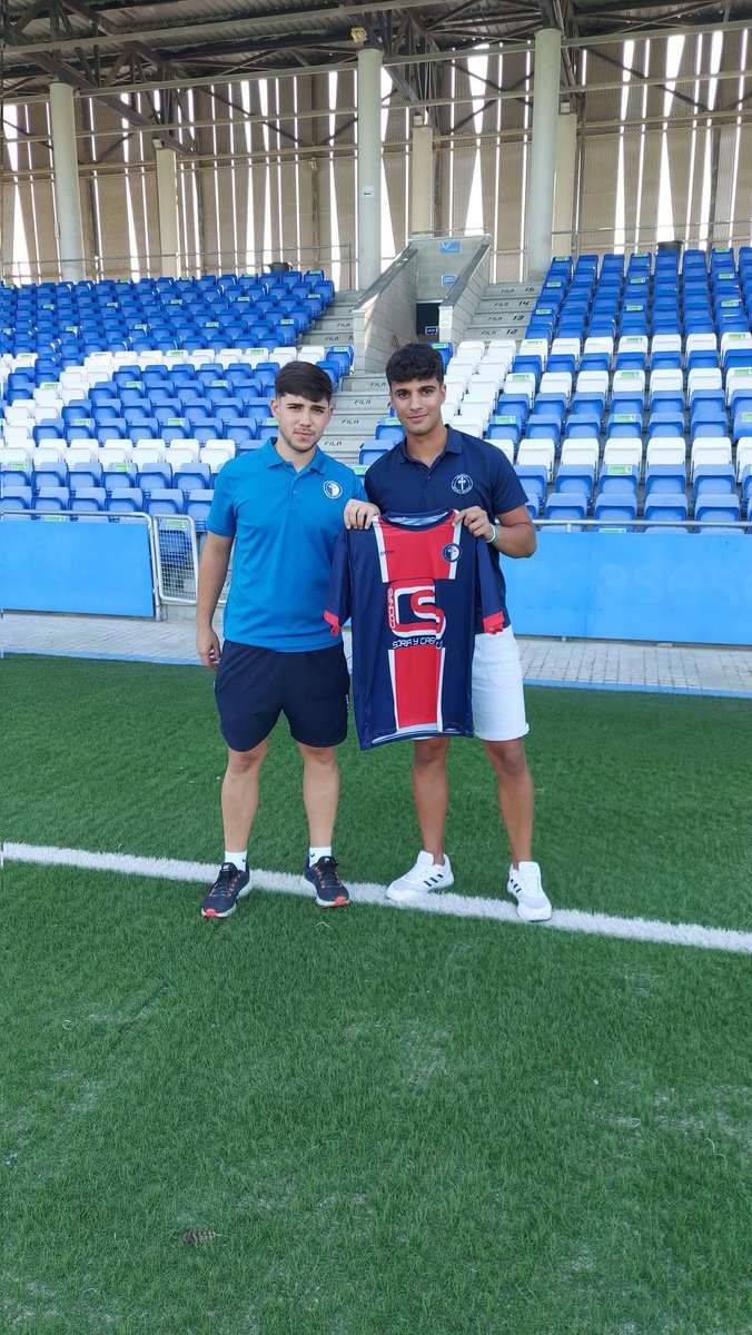 LucecorC's tweet photo. ✅Fichaje 
🏟Estadio Ciudad de Lucena 
Juanvi Caballero vestira la camiseta del Cd Lucecor la Próxima temporada! Tras su marcha 1 temporada vuelve a casa con ganas e ilusión de ayudar, polivalencia, calidad y máximo compromiso para el centro del campo.
Será su tercera temporada!! https://t.co/94O1ss9WNg