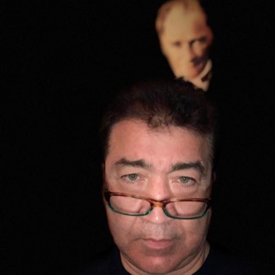 Canım kardeşim bıraktığın her şey bizimledir.
Bunca nefret,kin,ölüm saçan,hak yiyiciler varken seni yitirmek çok acı.
Toprağın çiçekler kokacak.
#TurgayYıldız