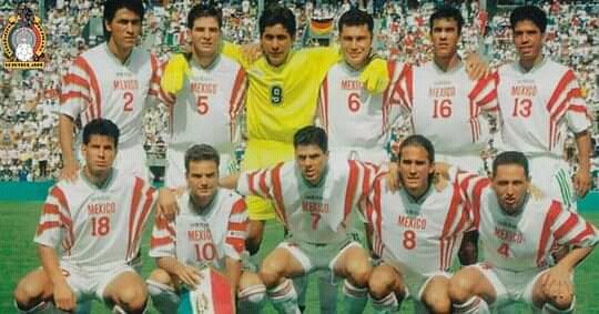 alanbuguslasky's tweet photo. El inmortal y el Dr. García en los JJO. De Atlanta 90 saludos desde Guadalajara #MiSueñoEs https://t.co/rQvMp21p7v