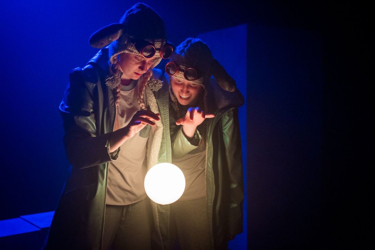 StMargaretsLDN's tweet image. Make sure to catch @_ElephantTalk and their show their show Finding Percy Erebus! 
Want to know more and book tickets? 
We did a blog about the process and message behind this family show. bit.ly/3wOiNSu