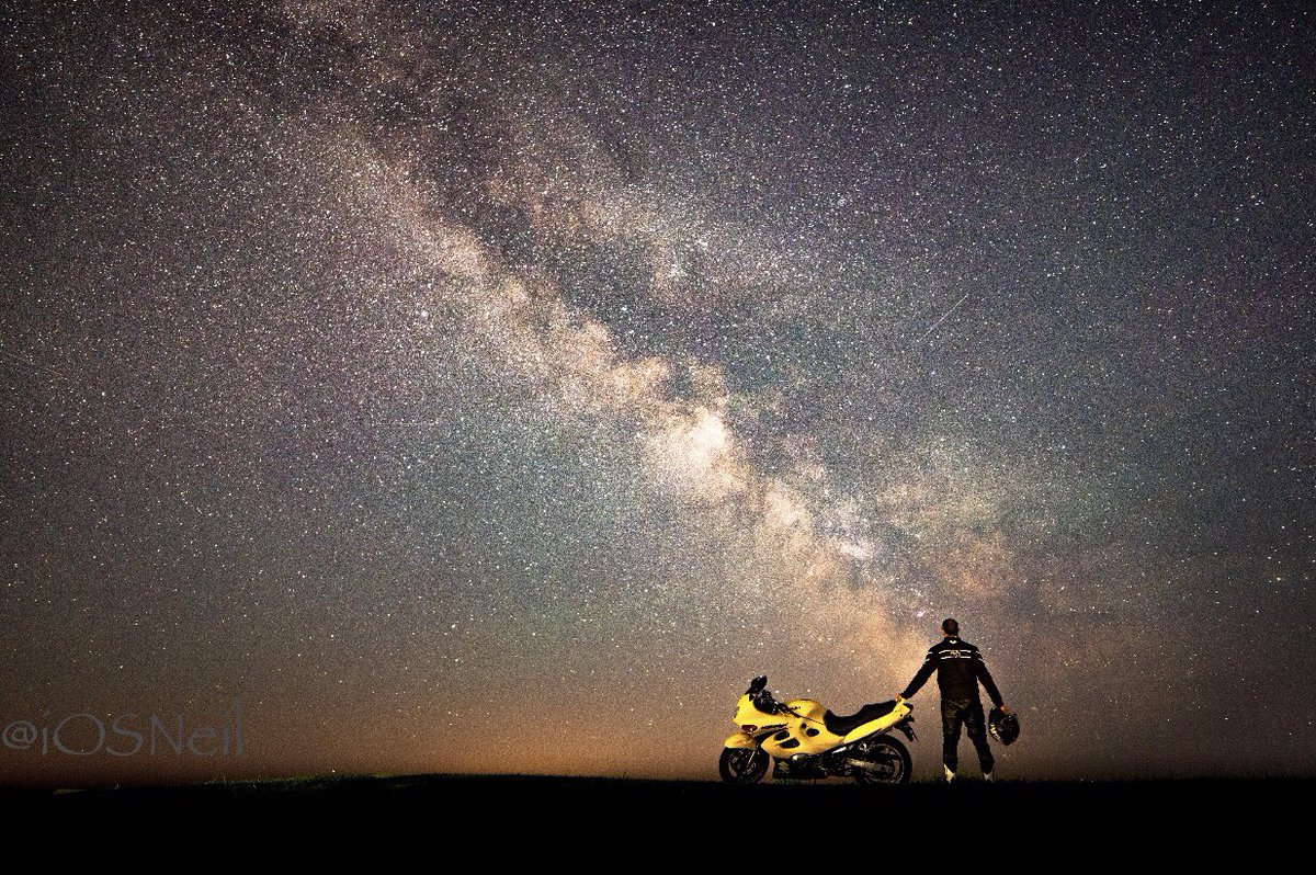 K9_Chilli's tweet photo. @MarkbBentley Dads going to get a pic tonight when it passes over, if it’s clear 👍🏼 If you like Astro-photography, here’s one of Dad recently down at Selsey Bill 😁👍🏼 https://t.co/LIK3Q8ram5