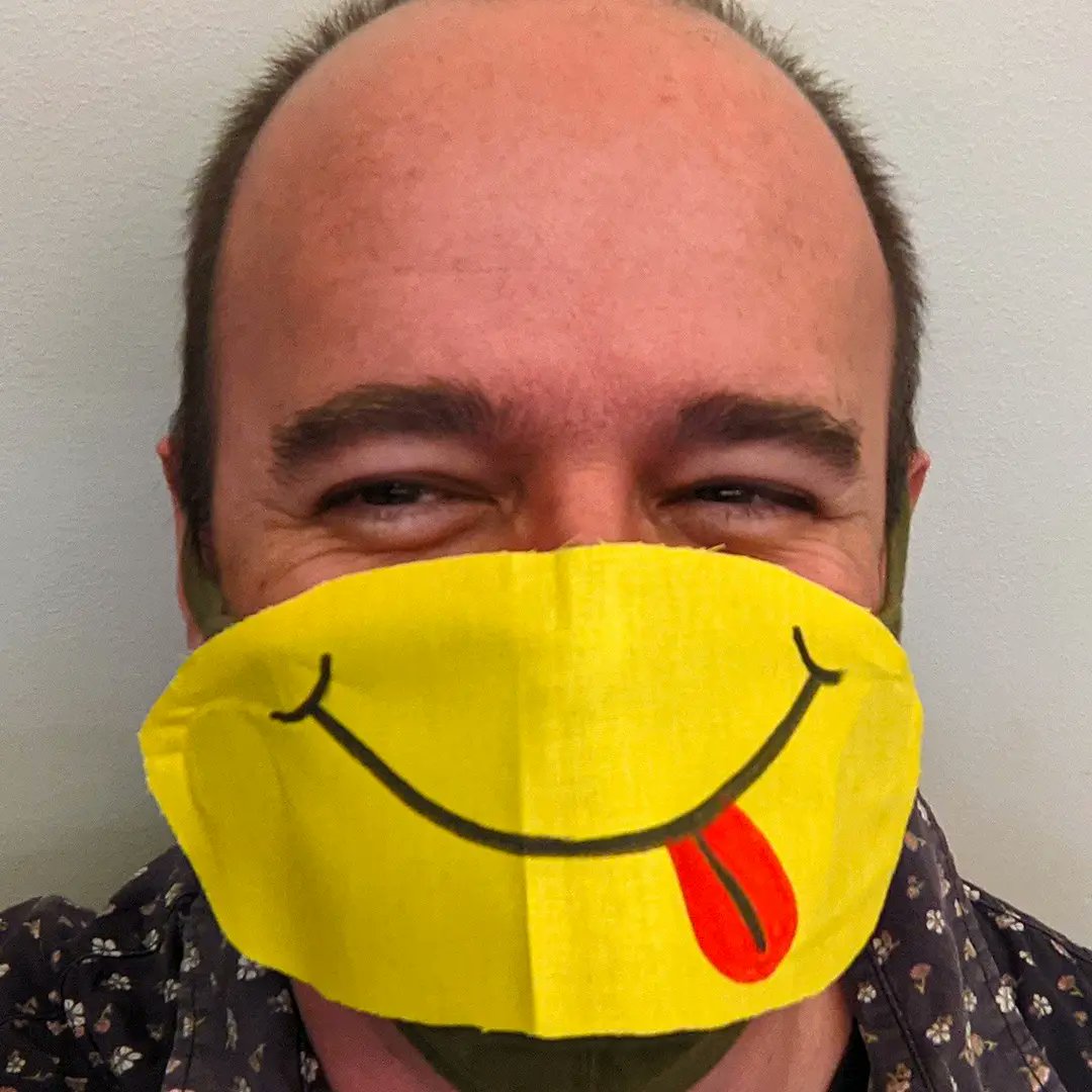 InnovationStew's tweet image. This Sunday Family Funday bring a spare cloth mask and your imagination to put a smile back on your face! Or a crocodile, or a cat, or a moustache, or some tentacles, or more eyeballs... or whatever you can imagine! 11am-1pm

#innovationstew #bringit2blingit #funfacemasks