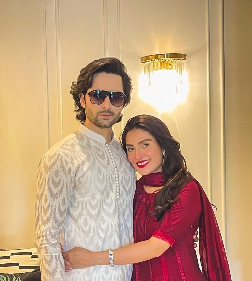 Ayezakhan_ak's tweet photo. Feeling like a newly married couple in this photo after #7yearsofmarriage 😉 https://t.co/Ggt0DE3CuR