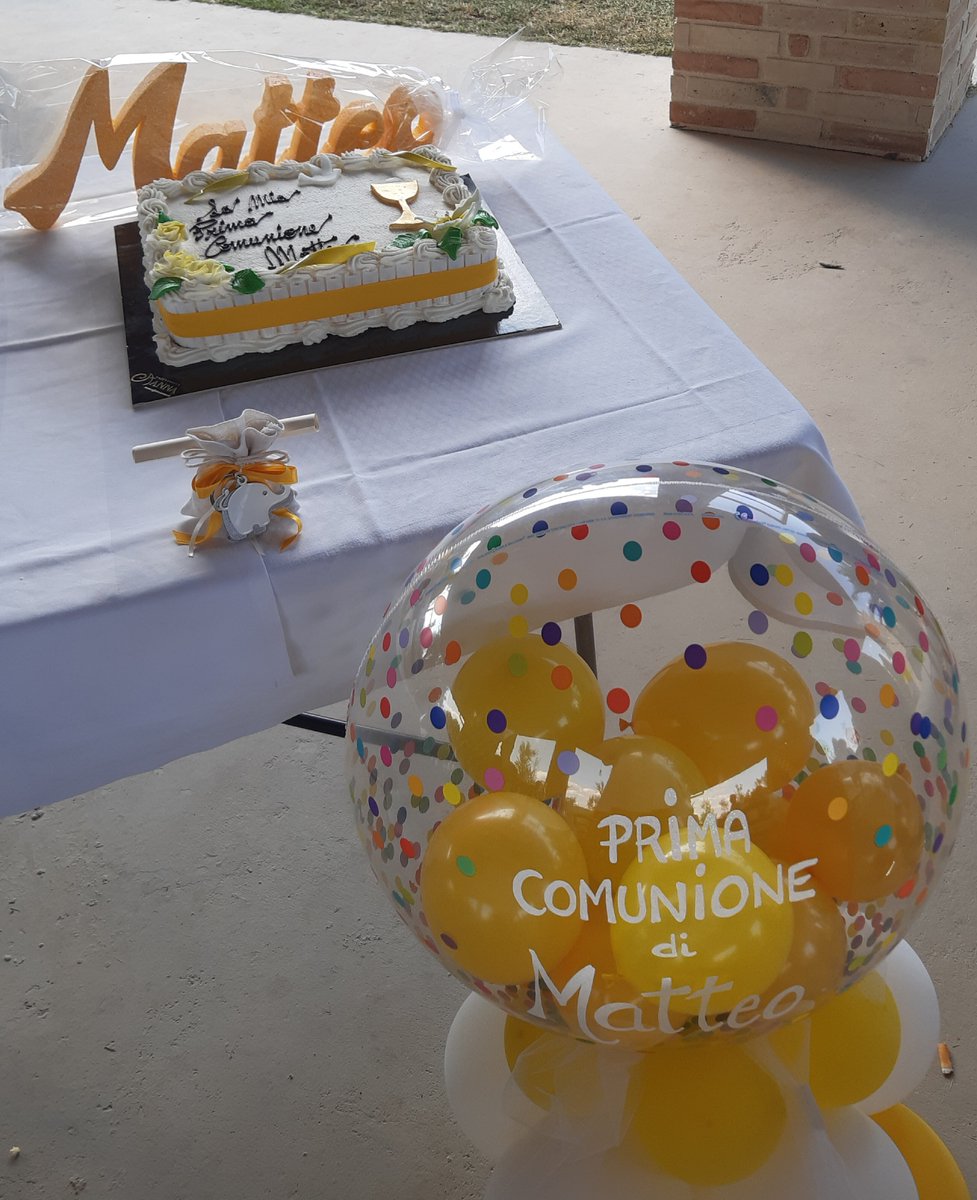 Fond_AriSLA's tweet photo. Grazie a mamma Cinzia e papà Aldo per aver scelto le nostre #pergamene per la comunione del piccolo Matteo: un gesto semplice che ha trasformato un momento di festa in un sostegno per la #ricerca. I nostri più cari auguri a Matteo!
Maggiori info qui https://t.co/vmFWG46awH https://t.co/Q0kHQCOfQz