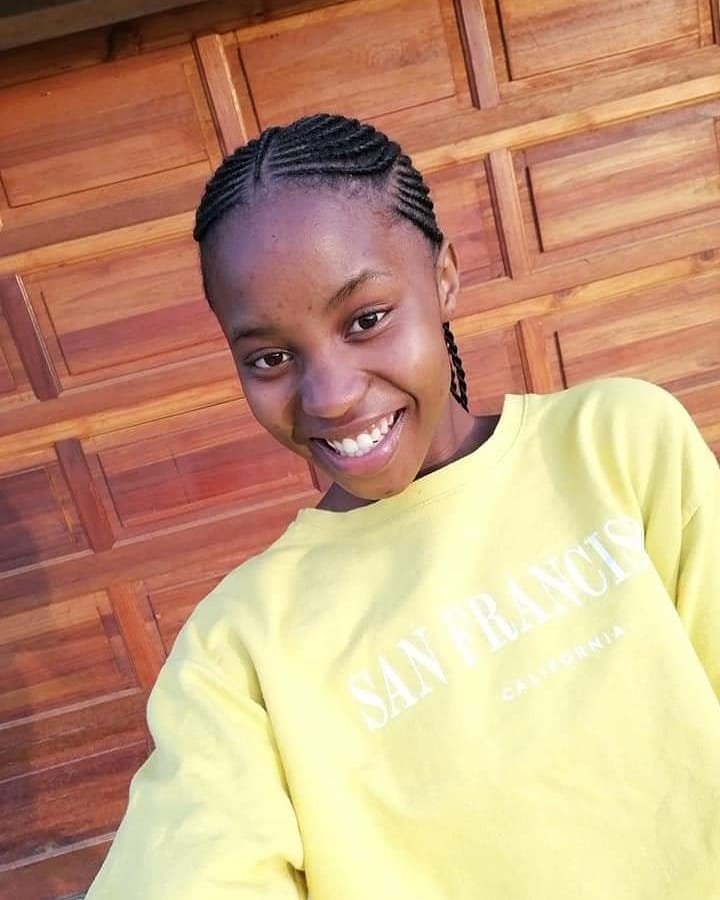 QMahikeng's tweet photo. Meet Boitshoko!

A 19 year old from Letlhakane who has challenged herself to step into a platform to allow her to unleash the power inside of her.

If you would like to see her in the Top 20, please like - share - comment on her post https://t.co/JSukFhHeaB