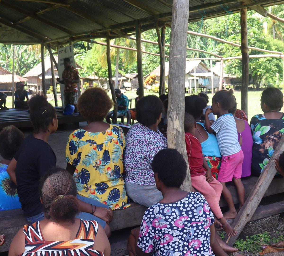 RashmiChaChary's tweet photo. The recent #A2J monitoring mission engaged w/ #Melanesian &amp; #Polynesian communities in Reef Islands, #Temotu, who have been v supportive of Community Legal Advocate efforts on #legal #empowerment, connecting w/ 🇸🇧 Public Solicitor’s Office &amp; building 🌉 2 formal #justice sector. https://t.co/Bw9c0hUjb2