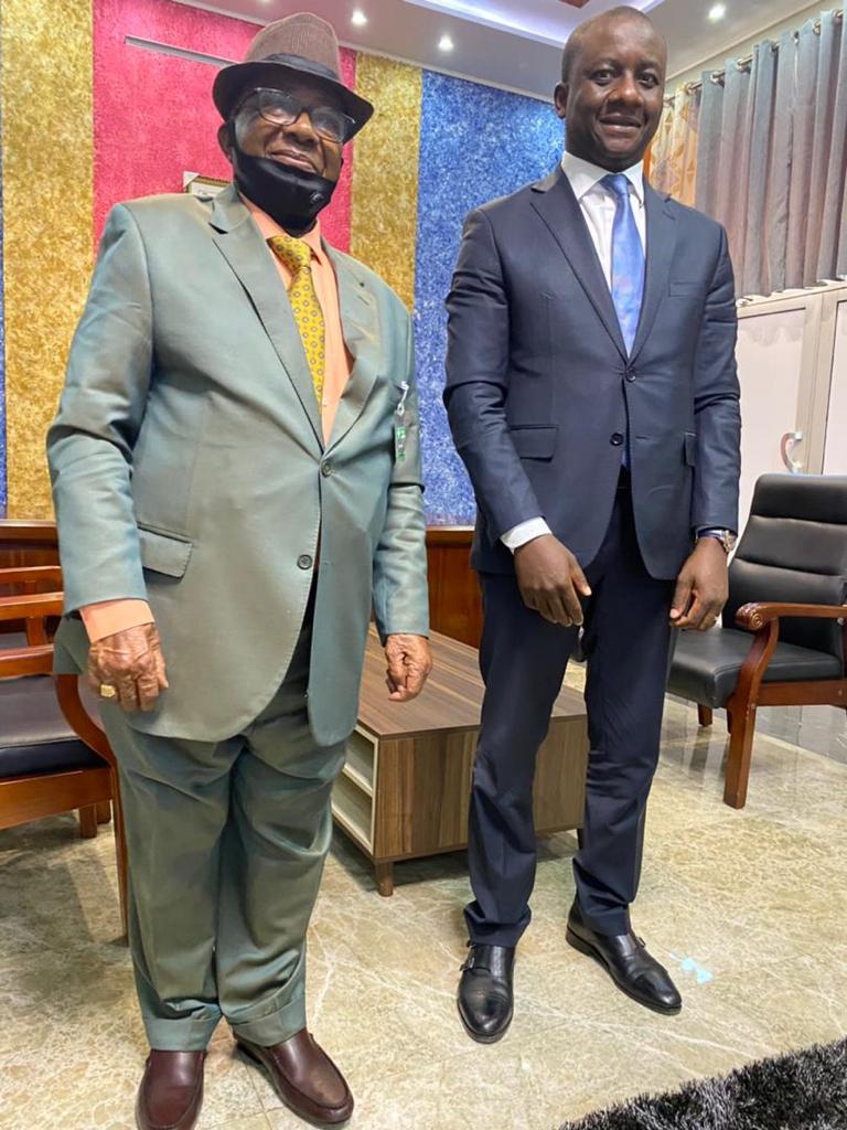 IPatmut's tweet photo. Consulter,écouter se faire rassurer  pour matérialiser les ambitions de gérer la province du Tanganyika ;Fanon Beya Ngombe était tour à tour  chez @PLukwebo @moise_katumbi, @mwandochris,#baba #Kyungu et chez @LukondeSama 

Avec @fatshi13 ,@PrimatureRDC ,@senatrdc https://t.co/Y3F4s7u2GR