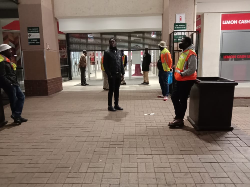 GautengY's tweet photo. Day 1 of patrolling Germiston saving it from looting with taxi associations GGTA and KAPTA we started this program 12 July 2021 @GautengBoard @cci_network @GP_CommSafety @SABCNews @FaithMazibukoSA @cci_network @SAPoliceService https://t.co/u25jRNifU8