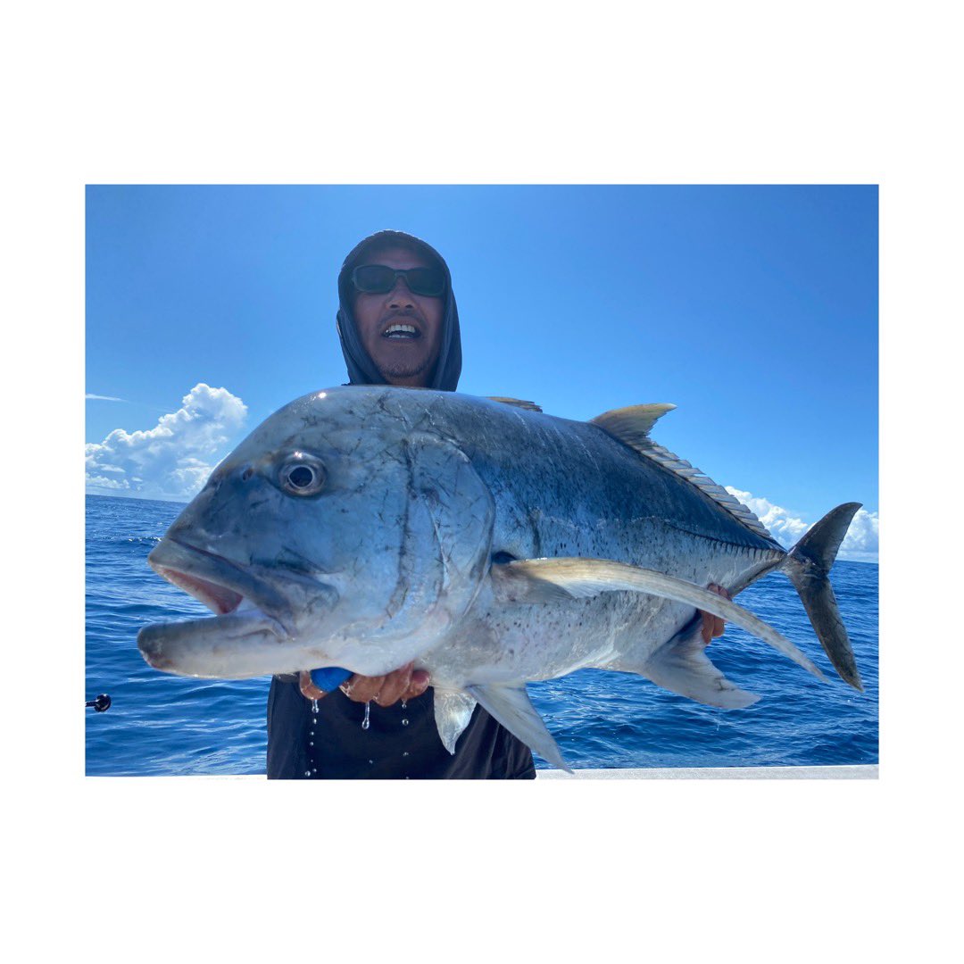 ShinjimanJ's tweet photo. TANGASHIMA "GT" 
thank you🙋‍♂️

#fishing #gtfishing #gianTrevally
#浪人鯵　#ロウニンアジ https://t.co/9C267keAjj