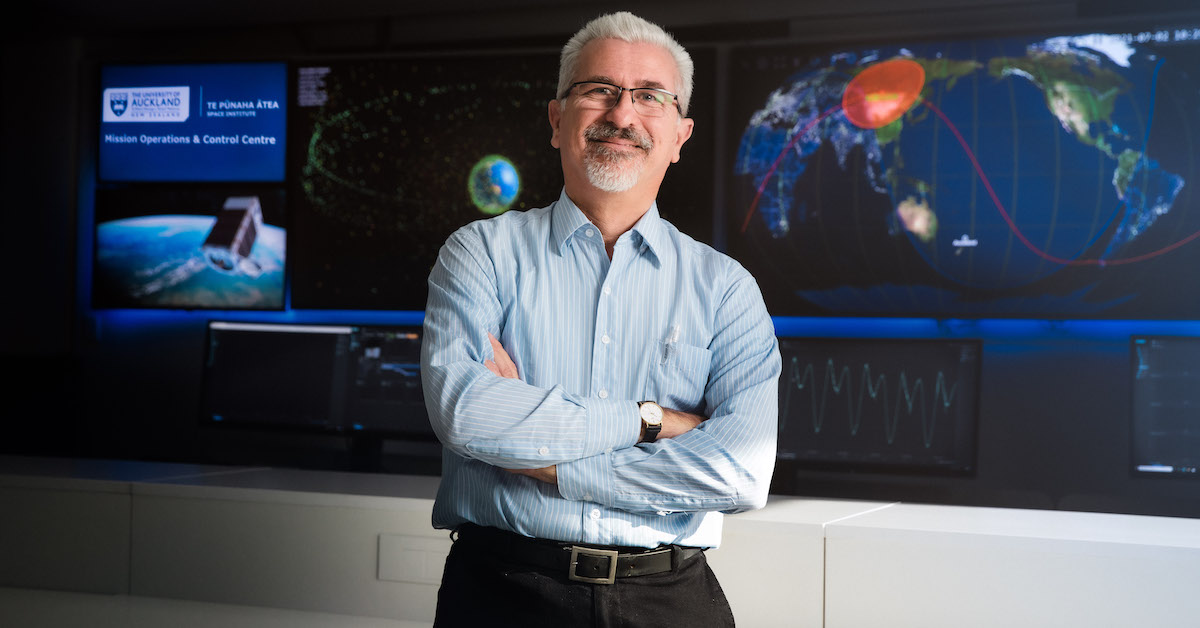 AucklandUni's tweet photo. The final frontier space has a junk problem. Luckily, Professor Guglielmo Aglietti, director of the @AucklandSpace Institute has a plan: https://t.co/fsXgKtYT5Y
#SpaceJunk #RemoveDebris https://t.co/YaJyIJrJEe