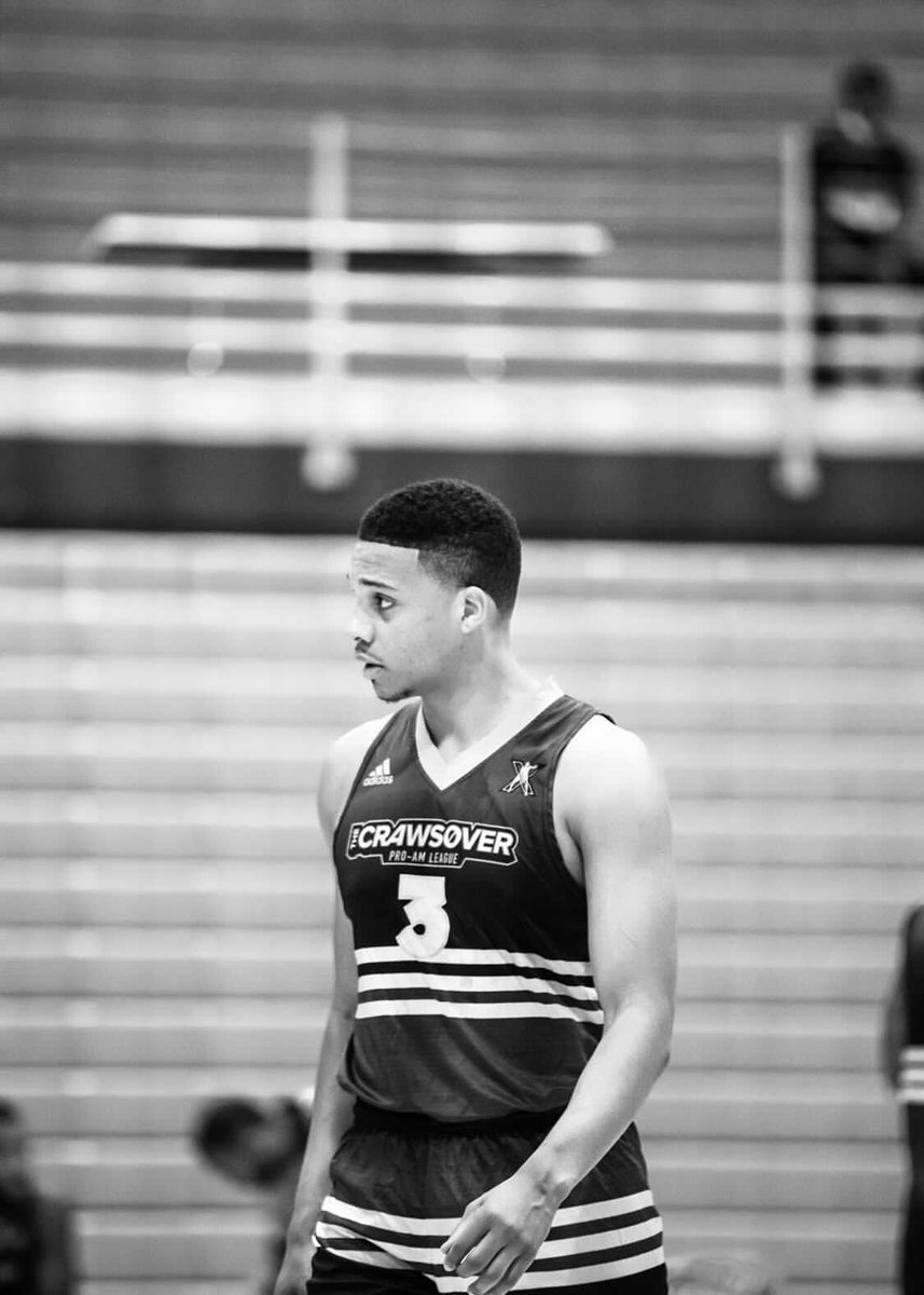 Gaddy253_'s tweet photo. Proud to be apart of @thecrawsover , Washington basketball keeps growing and getting better. Gotta love it ! https://t.co/r4bc8Z9dWu