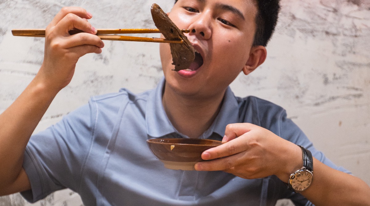 chin_eat's tweet photo. Heating up this week with a fiery hot pot 🍲Hot pot is definitely one of our to-go foods. What's your favorite Chinese food? 
#chineat #tasteofchinatwopointzero #chineating #chinesefood #chinafood #chinesecuisine #streetfood #yum https://t.co/ROOyWcuaQD