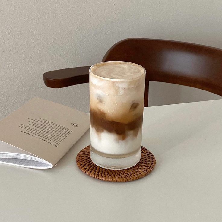 orderformoa's tweet photo. order: latte and strawberry cheesecake 
for: @bohomol1841 
from: yeonbin
💌: за все твои работы и за те силы что ты вложила в их написание🥺💗 https://t.co/740aeIEX6A