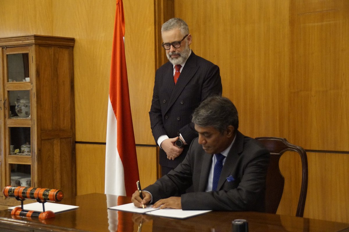 András L. Király tweet media