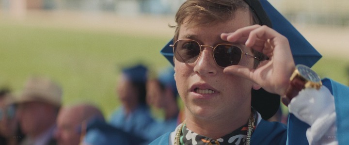 Skyler Gisondo is now 25 years old, happy birthday! Do you know this movie? 5 min to answer! 