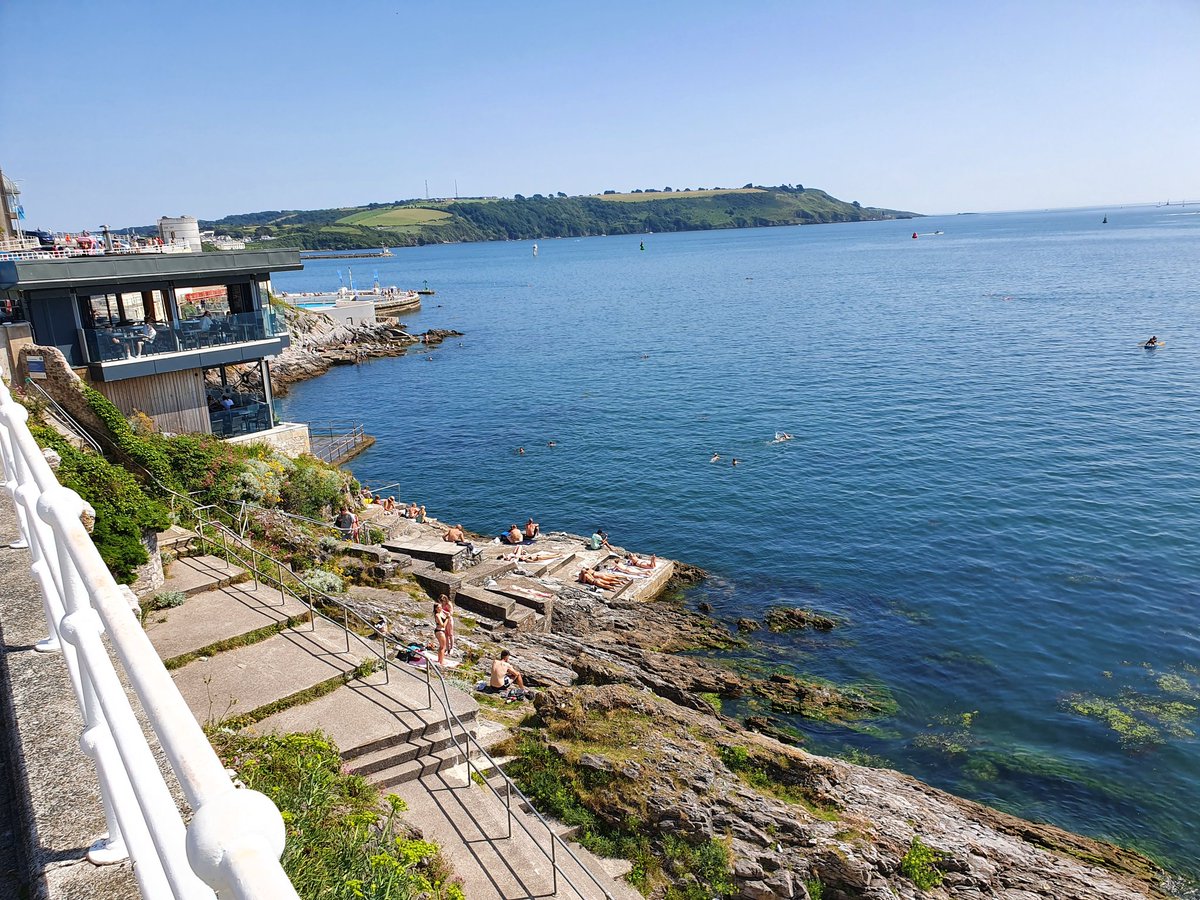 AHaglington's tweet image. EXTREME HEAT
🔥
Difficult to sleep.
Bedroom smells scorched
🥵
Sun intense
#Sweltering
33C+ (in the shade) each afternoon this week
#Dartmoor
Inland #Devon
#SW #England
☀️
Emergency 
#HEAT WARNING
from #MetOffice 
UNTIL SAT
😎
Less hot on the #Coast. #Swim in #Sea to cool off!