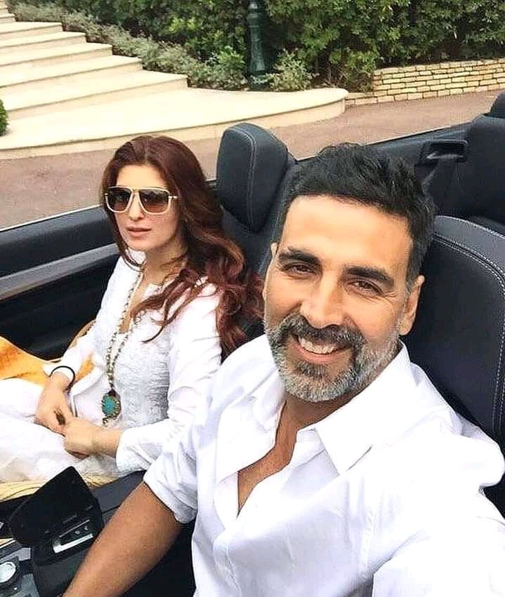 Akshay_Strong12's tweet photo. How much RT for this beautiful couple???

50DAYS TO AKSHAYs BDAY https://t.co/bM9naaGIsD