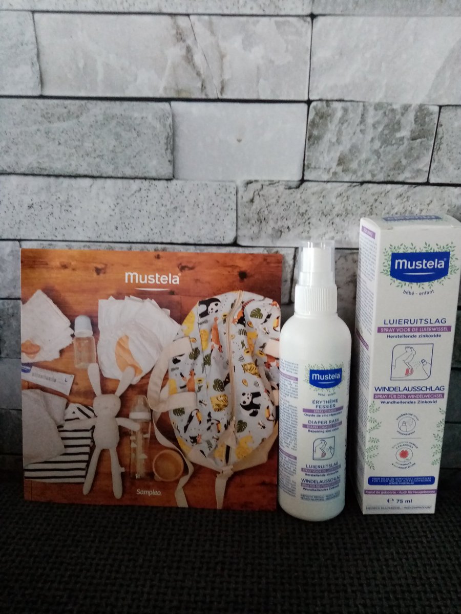 GrobelnyCharlot's tweet photo. Nouveau test d'un spray change spécial érythème fessier de chez Mustela en partenariat avec @sampleo
#Mustela #MustelaFrance #Sampleo #SampleoFrance #SprayChange #ErythemeFessier #OxydeDeZincReparateur #BabyTest #BabyCare #MamanTesteuse #InstaBaby #InstaBebe #TestProduit #Test https://t.co/oWbcatmOpc