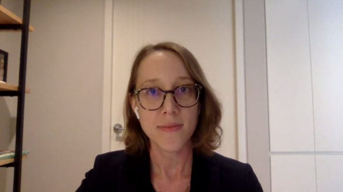 PECC 28th GM, Session 3: Ms. Grace Gown outlines a PECC Primer (PECC project) to contribute to APEC efforts to be “better able to address the many cross-cutting challenges arising from the spread of the digital economy.” #digitaleconomy #PECCGM #PECC28GM <a href="/APEC/">APEC Secretariat</a>