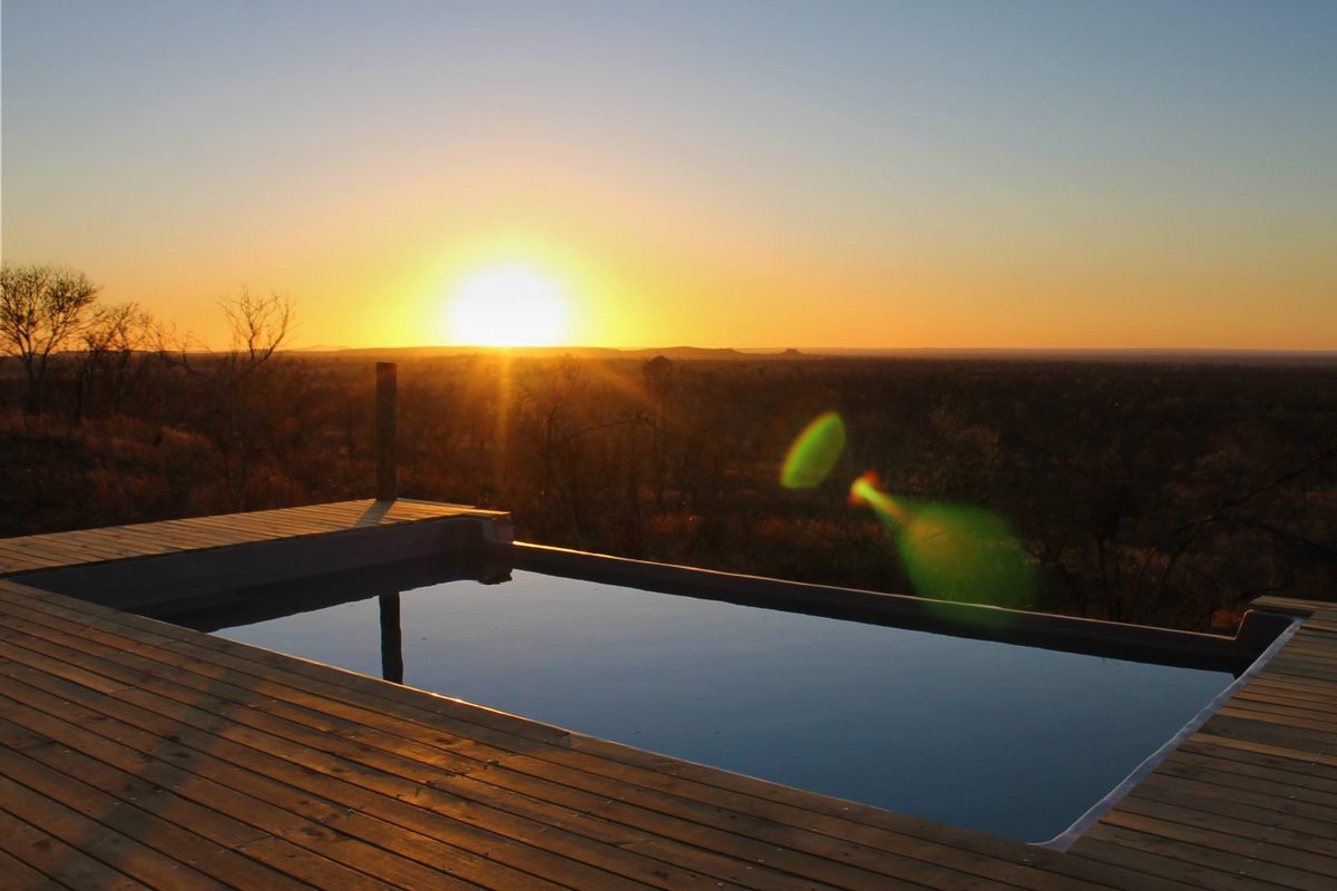 zimadventures's tweet photo. 📌We live among wonders and marvelous creatures in Zimbabwe and Hwange is the best place for a holiday now🇿🇼

💠Wind off for just $100/person per night inclusive of all meals and 1 concession game drive for the duration of your stay😍

📲Whatsapp at +263783682334 for bookings https://t.co/ba54pCBOhC
