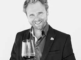 cultura_vino's tweet photo. Jonas Tofterup MW dirigirá, una vez más, el "bootcamp virtual" que ha patrocinado la Fundación para la Cultura del Vino para ayudar a los alumnos españoles del Institute of Masters of Wine a prepararse para sus exámenes. https://t.co/yVVMWYcbdD