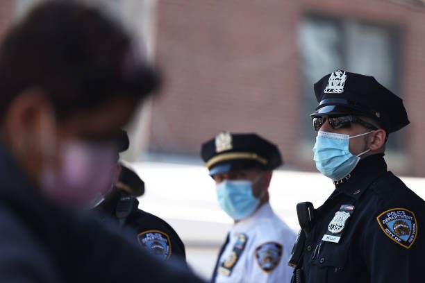 cypresswj's tweet photo. How many informants do you need until it becomes your plot.  The police sort of become the very criminals they’re trying to stop. #entrapment #NYPD #Auxiliary #Corruptcop #CORRUPTION #OperationCodeRed https://t.co/TU95spi7Aa