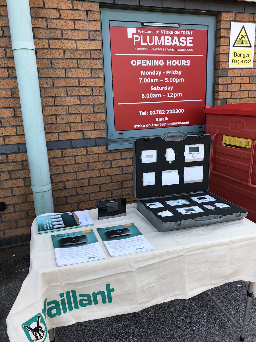 JessEllmoreVGUK's tweet photo. Here I am today at plumbase Stoke! Come and have a chat about our boiler range, offers and controls and get signed up to my Vaillant pro 👀 where you can monitor your customers boiler through our range of controls 🤯 be on the ball ⚽️ with Vaillant 💚 https://t.co/8OBPfkHNT9