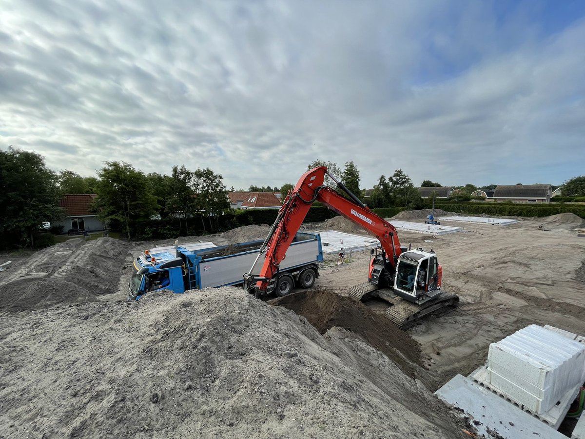 Grondtransport Noordwijk <a href="/van_geemen/">Van Geemen</a> #ottelisse