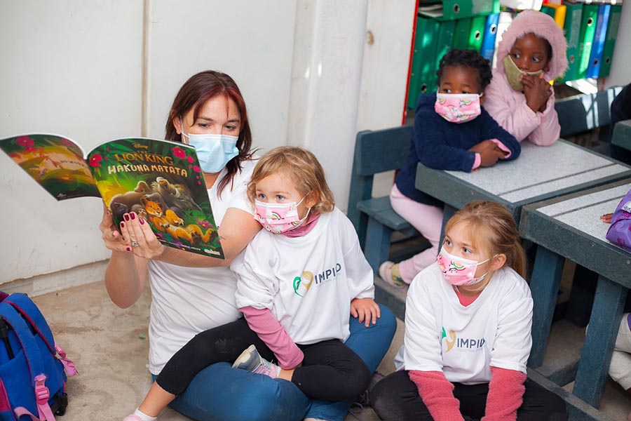 the_altruistsa's tweet photo. INSTILLING A CULTURE OF READING, ONE CHILD AT A TIME
Reading can be made fun, says an organisation that collects books which it then later donates to primary schools in Gauteng

https://t.co/nKTU9LSHWR https://t.co/jara5fmauI