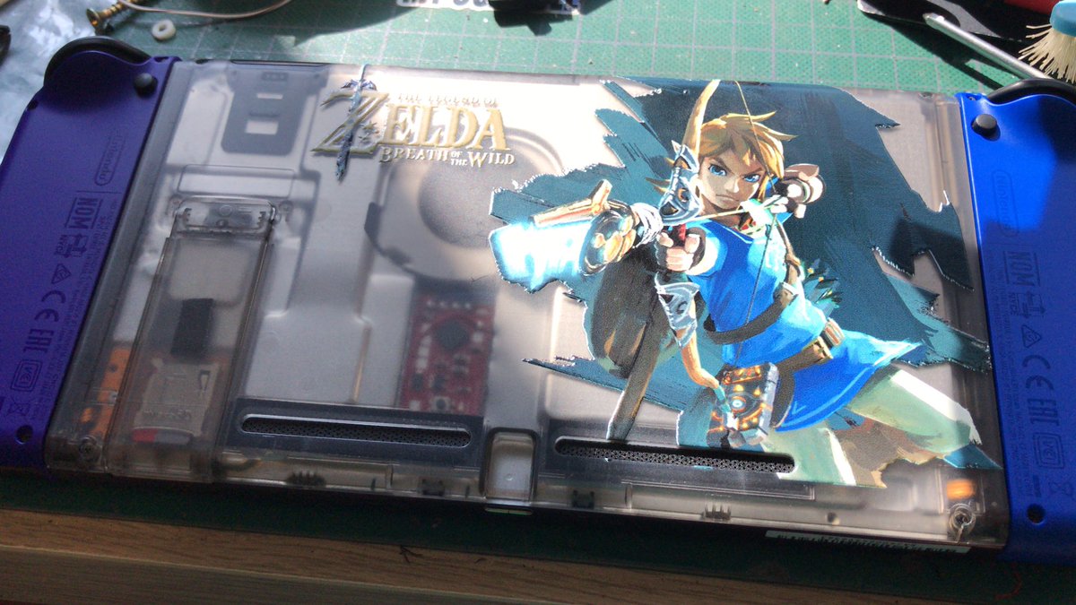 Banzai_Edition's tweet photo. Petit mise a jour de ma switch #customzelda #switchcustom https://t.co/lV5FHWUvMb