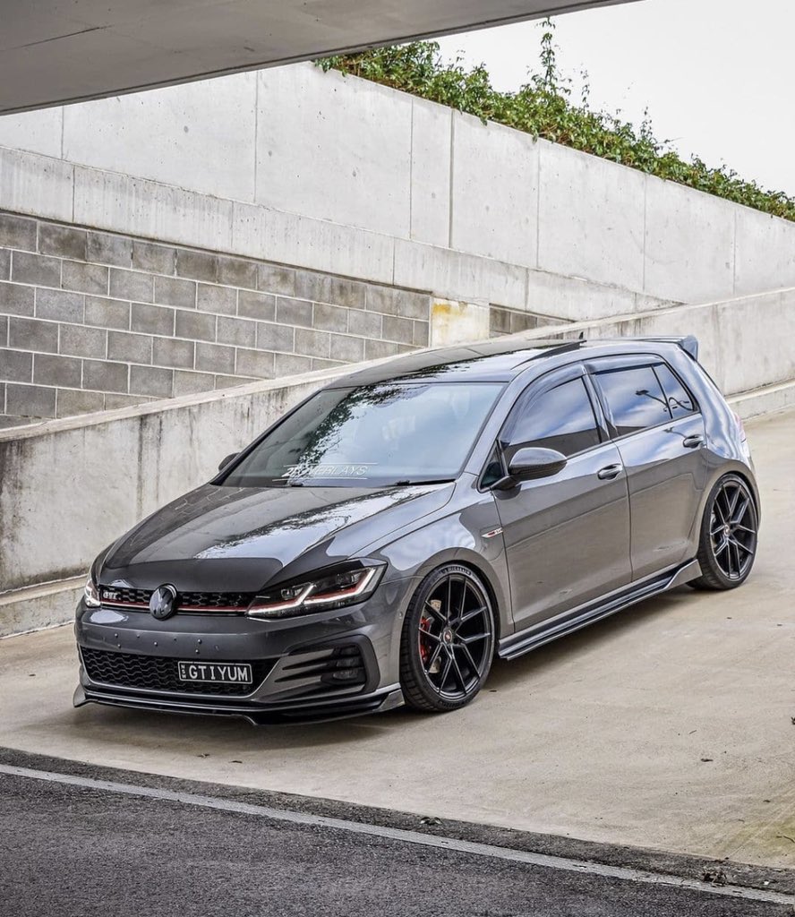 🏁 sa X: Volkswagen Golf 7 GTI 🐺  / X