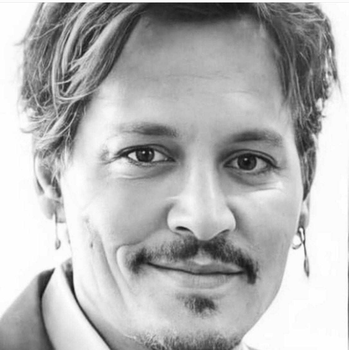 nay_nay4ever's tweet photo. #JusticeForJohnnyDepp https://t.co/D1kUGHhrfp