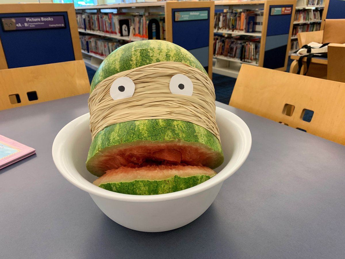 WatertownPubLib's tweet photo. Melon croquet on the front lawn! We also tried to explode a watermelon with rubber bands. It sort of worked.
#Watermelon #ExplodingWatermelon #SummerReading #MelonCroquet #TeenageMutantNinjaTurtles https://t.co/3BWSIepKNW