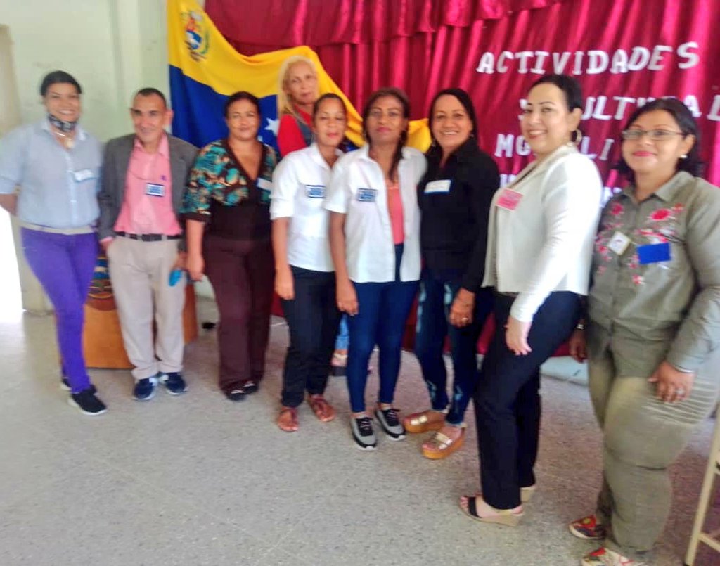 #Gestión Desde la UNEM felicitamos a la Docente Investigadora de PNFAE Especialización en Educ. Especial prof. Omarlin Cabrera y sus estudiantes por las actividades socioculturales y pedagógicas realizadas durante el cierre de U.C. en el Edo. Sucre #InvestigaciónEInnovaciónUNEM