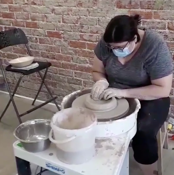 Hintonburgpotte's tweet photo. We have 1 space which has opened up for next week's Adult Summer Wheel Camp (Beginner 1) with Katherine King!

Link in bio to register for July 26–30th mornings in the studio. ✨

#pottery #wheelthrowing #ottcommunity #ottbiz #artsinwelliwest https://t.co/9EoRIU4b0E