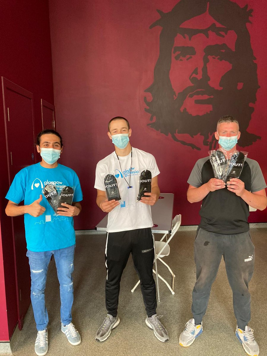 SOCK IT TO 'EM!

Our much loved and long term supporters Outsidein have again donated some high class items.

Today we received 200 pairs of socks. Brand new and excellent quality these are much appreciated by our guests. See Outsidein's full range at weareoi.com.