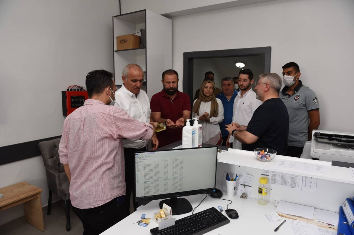 Tedavi amacıyla şehrimize gelen hasta ve yakınlarına hizmet veren Refakatçi Misafirhanemizi, ÇESİAD üyeleri ve öğrencilerimizle birlikte gezdik. 🏨🛎
