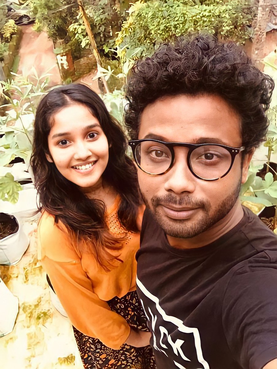 AnikhaTimes's tweet photo. #AnikhaSurendran #family #PhotoMode https://t.co/PekTIrgTDU