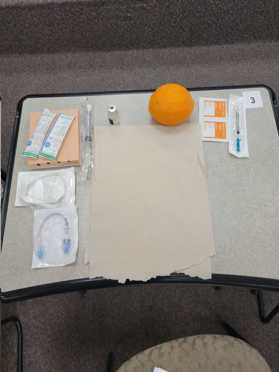 justsomouthy25's tweet photo. Doing real nurse things today. #studentnurse #IVaccess https://t.co/DZyqZ4lZy0